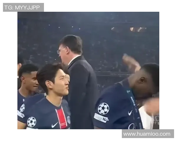 欧足联对曼城球迷种族歧视事件展开调查或将采取闭门比赛措施